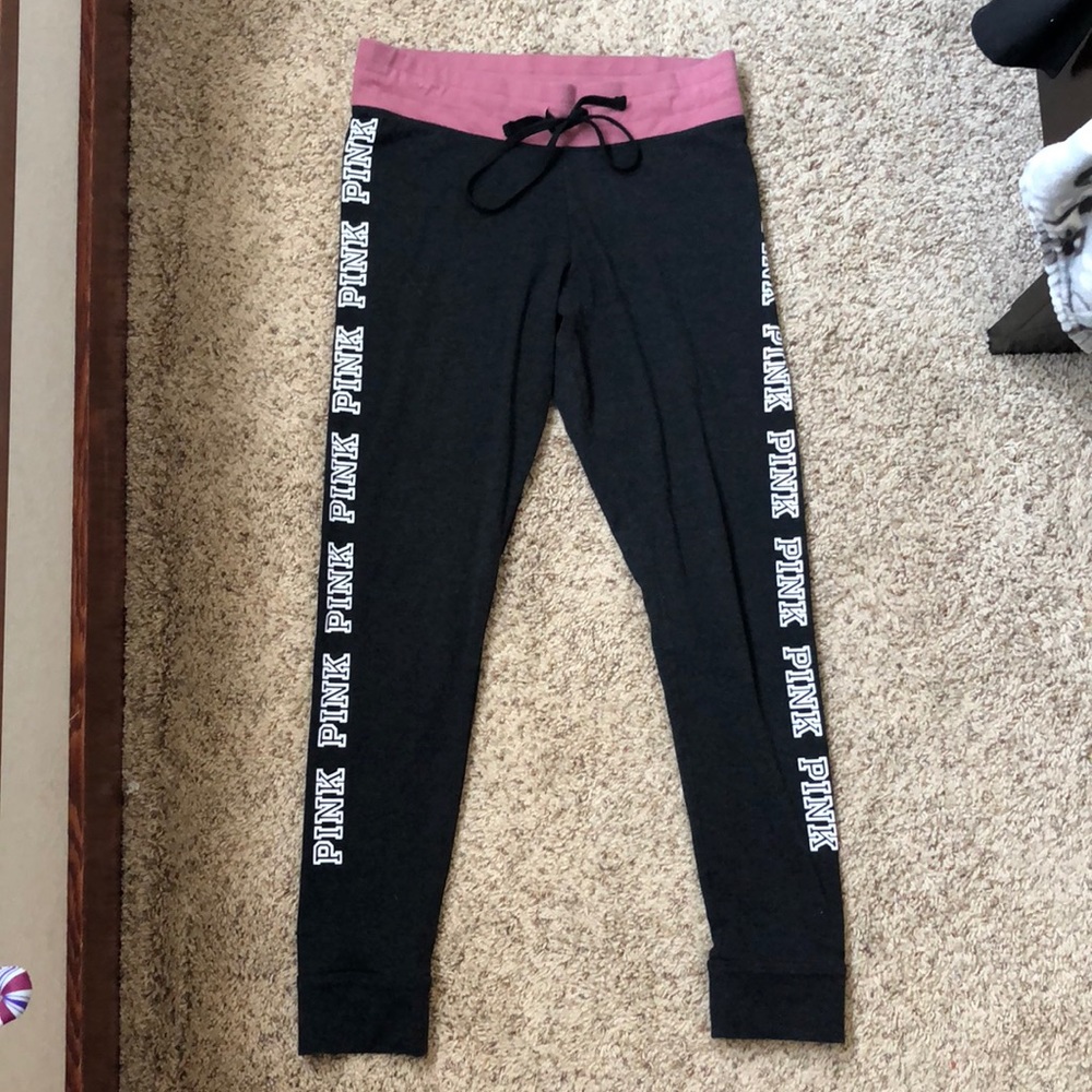 VS PINK LEGGINGS